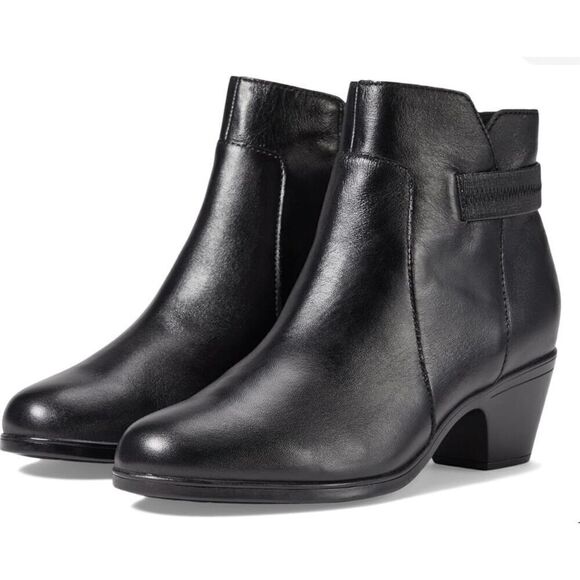 Clarks Boots Size 9US Black Leather Block Heel Zip Up Booties NEW - Picture 1 of 9